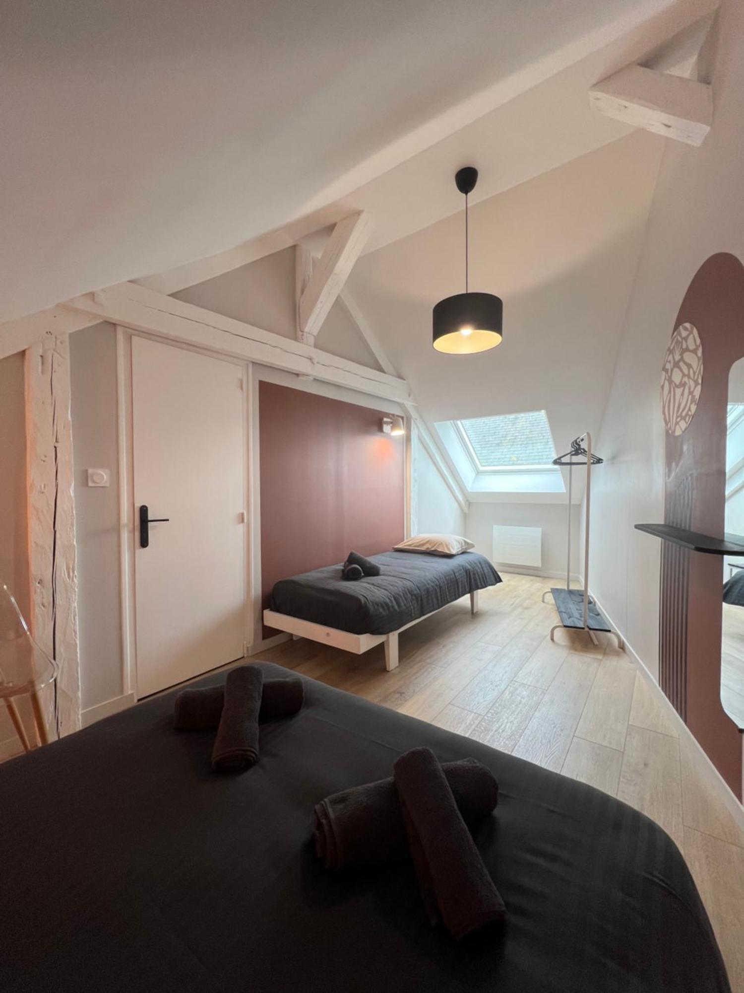 Appartement Spacieux Et Lumineux Proche Du Centre Historique Dol-de-Bretagne Bagian luar foto